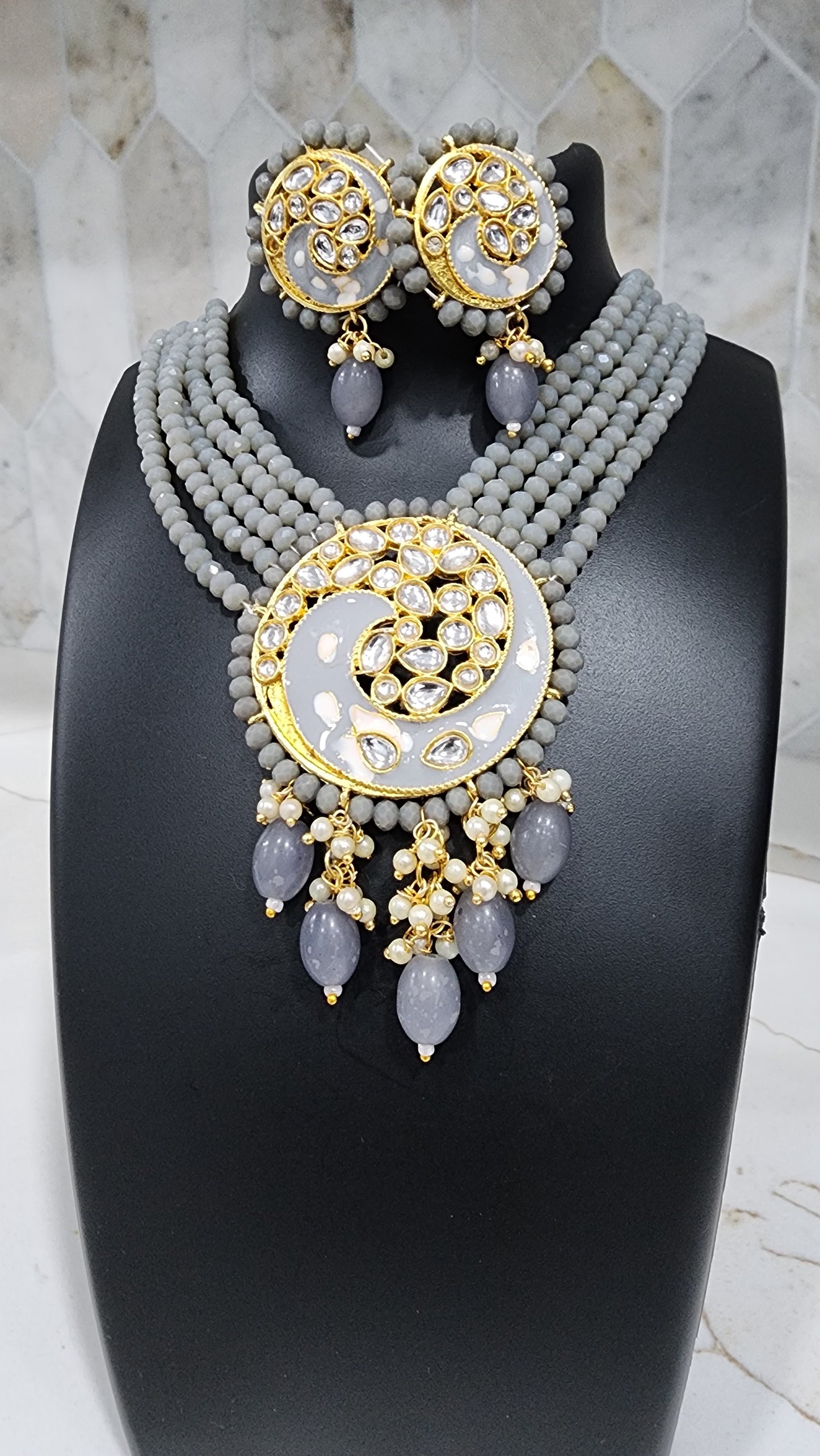 Gray Jaipuri NeckLace Set with Medium Pendeant