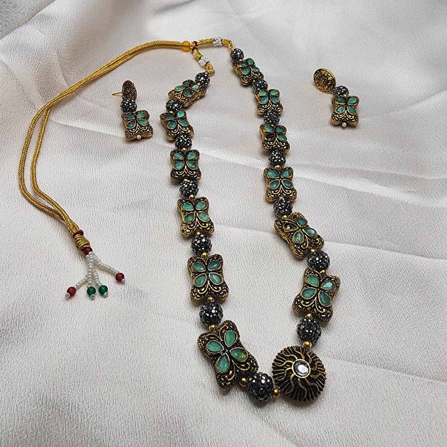 Antique Gold Green Pendant Necklace Set | Kundan Enamel Jewelry | Bridal Traditional Indian Jewelry | Handmade Festival Gift