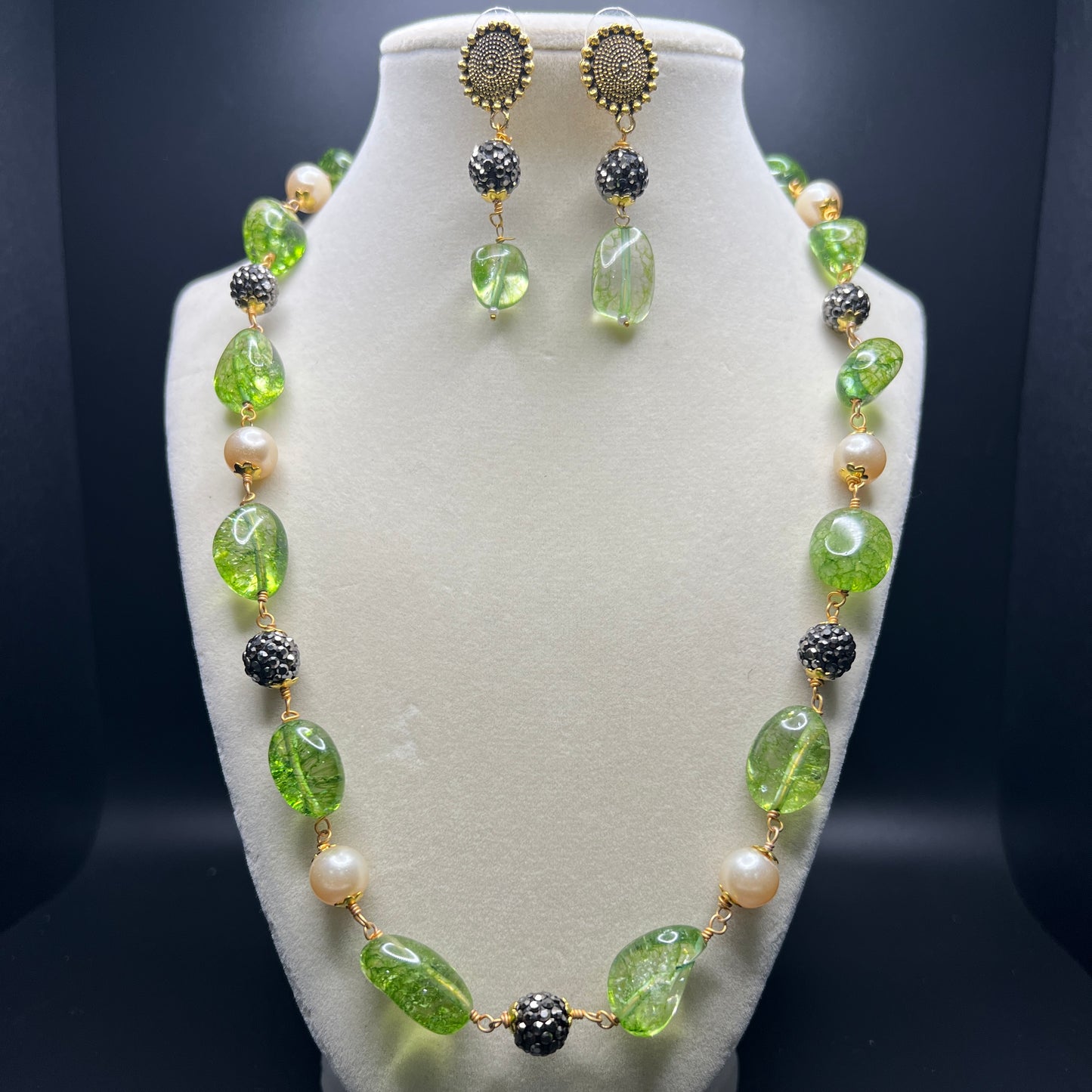 Light Green Crackle Glass & Pearl Beaded Necklace Set with Statement Earrings