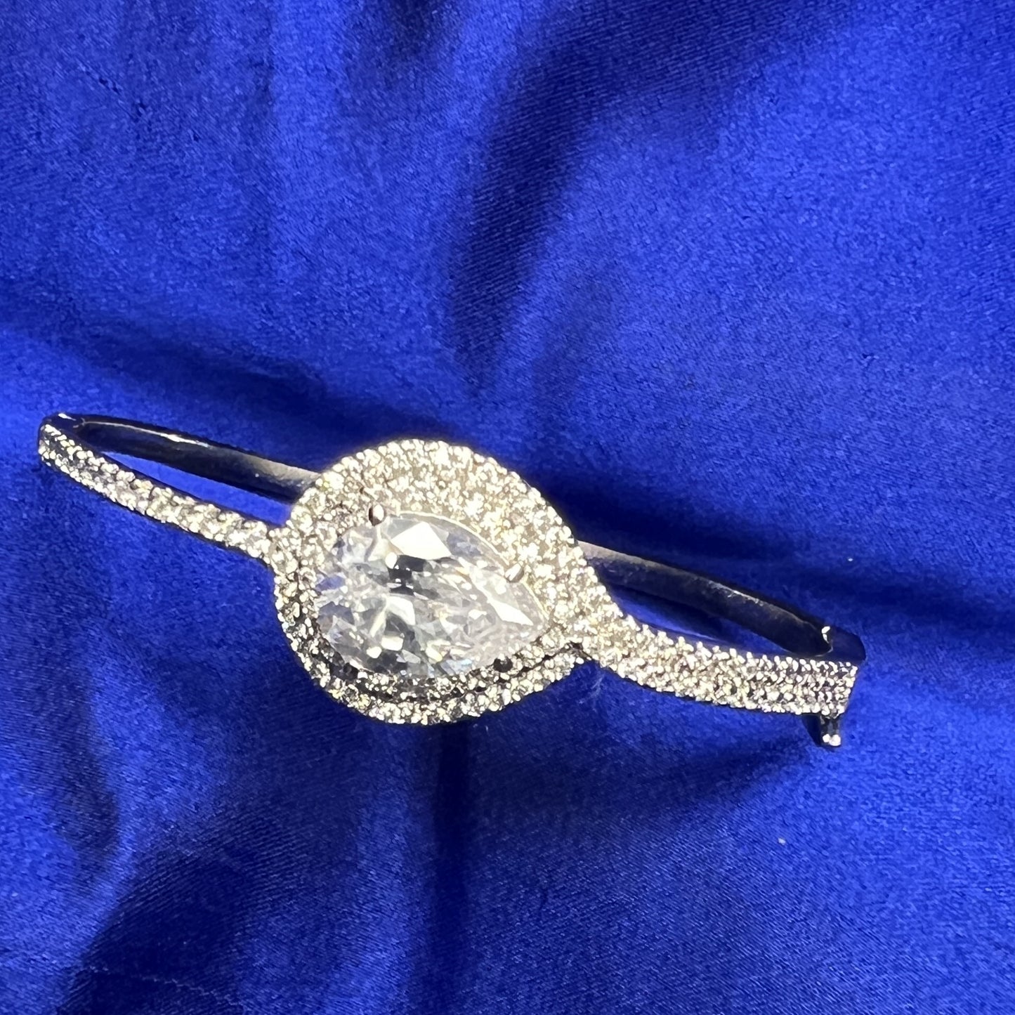 Oval Halo CZ Diamond Bangle Bracelet – Adjustable Statement Jewelry for Women