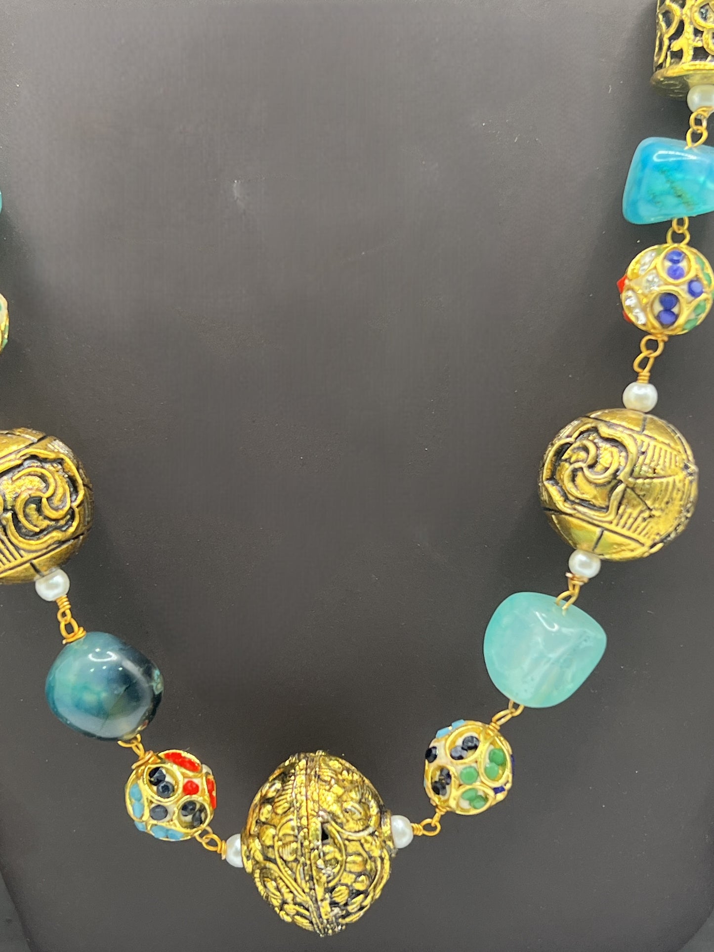 Turquoise Tapestry: Artisanal Beaded Necklace and Earrings Set