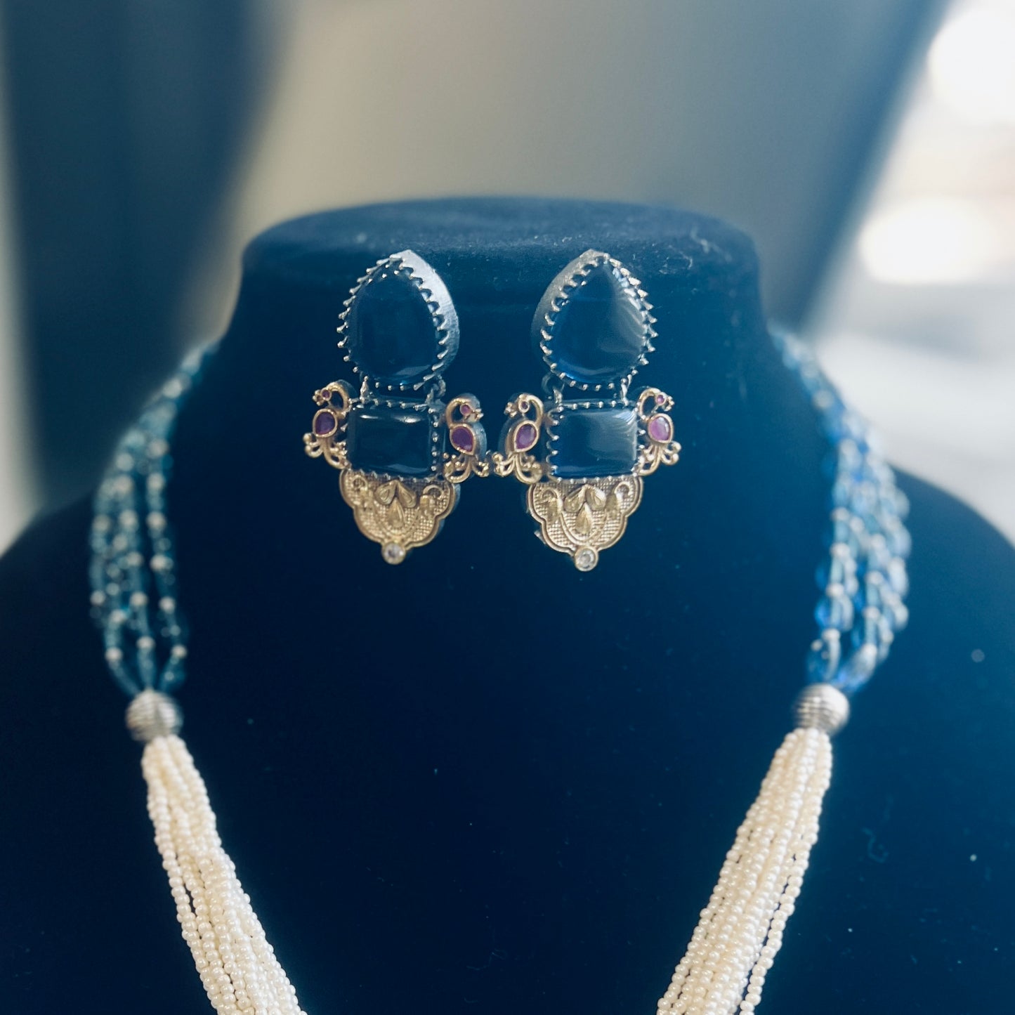 Navy Blue Glass beads-Pearl gold Necklace with silver Gold finish